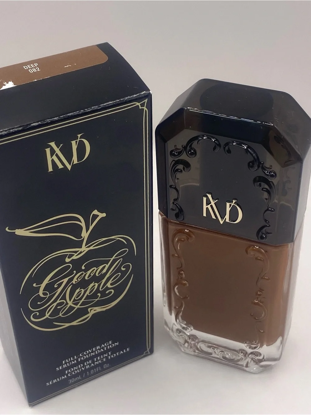 KVD Kat Von D Good Apple Full-Coverage Serum Foundation Deep‎ 082  NIB